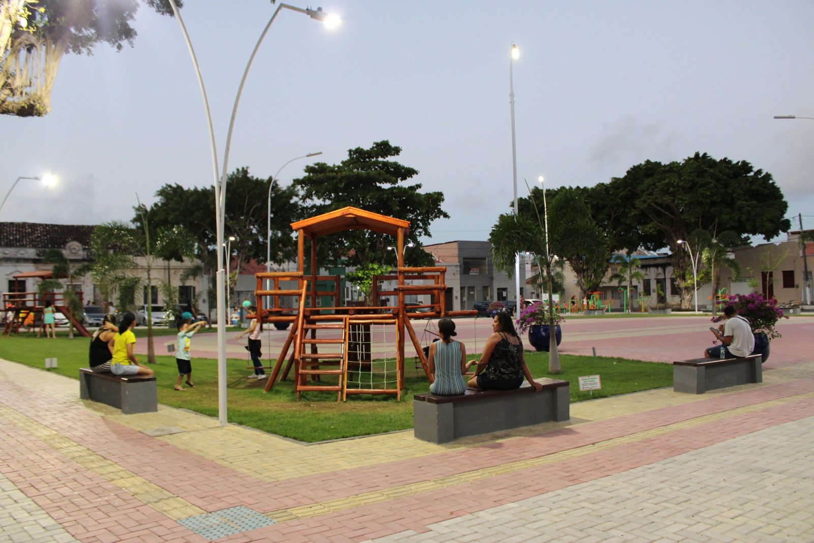 Praça Esaú Benício Sampaio, um espaço histórico e cultural