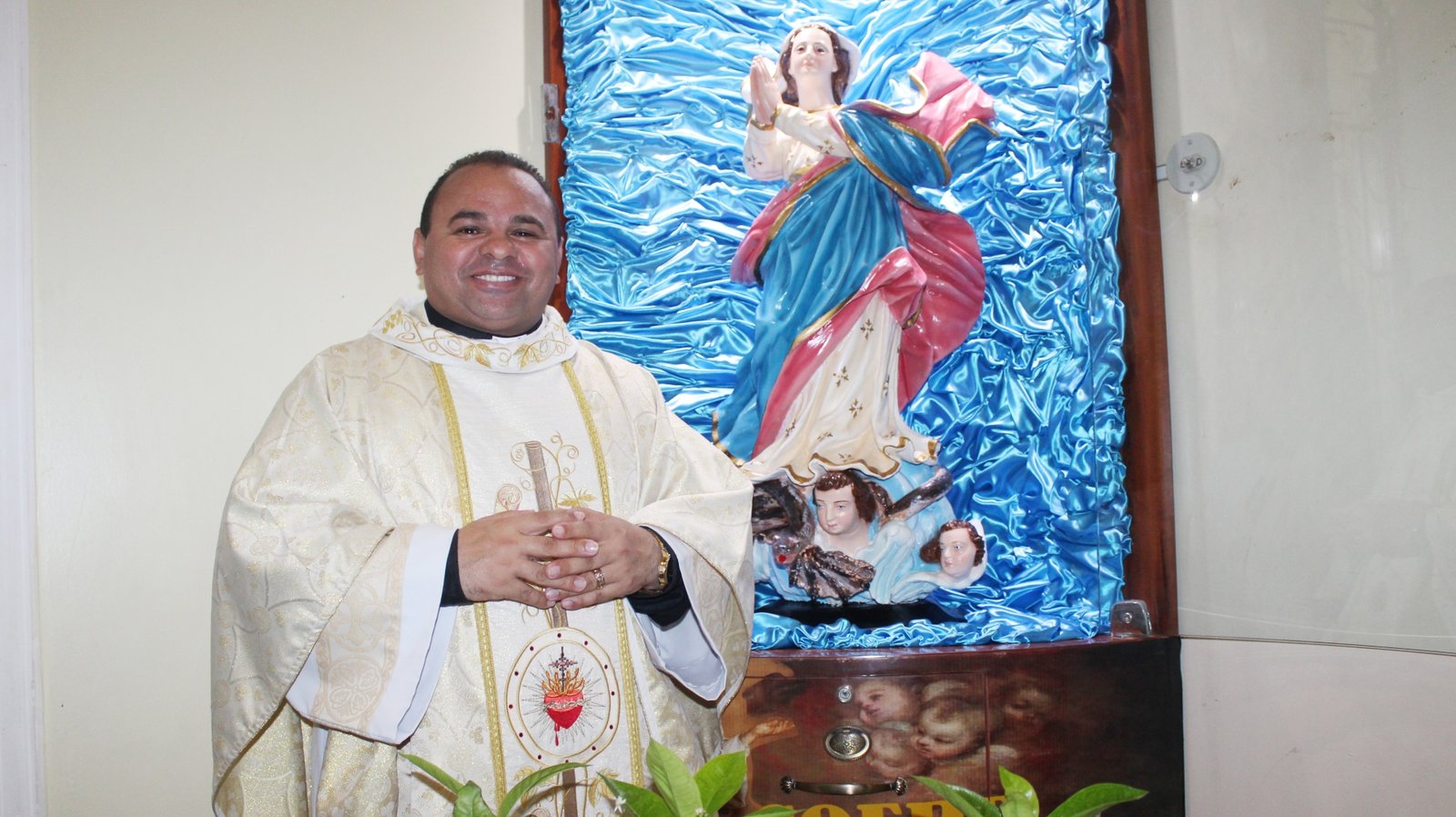 A imagem da Imaculada Conceição foi consagrada pelo padre Daniel
